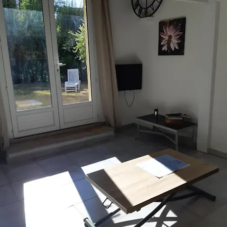 Apartment En Rez De *