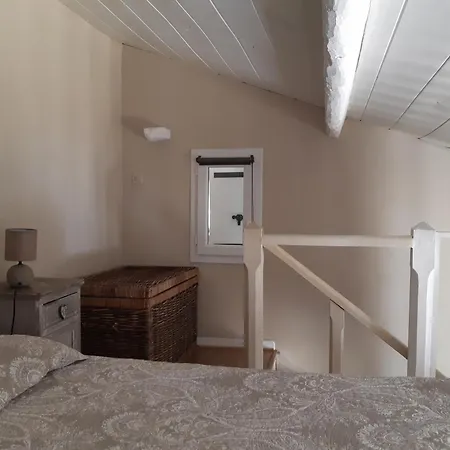 En Rez De Apartment
